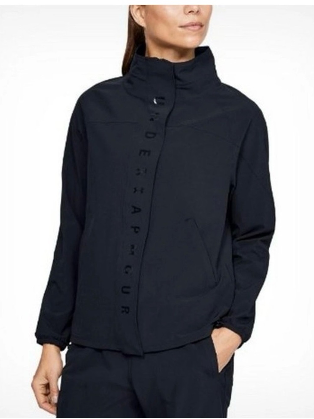 UNDER ARMOUR Women's UA
RECOVER Woven Jacket Black Size
M